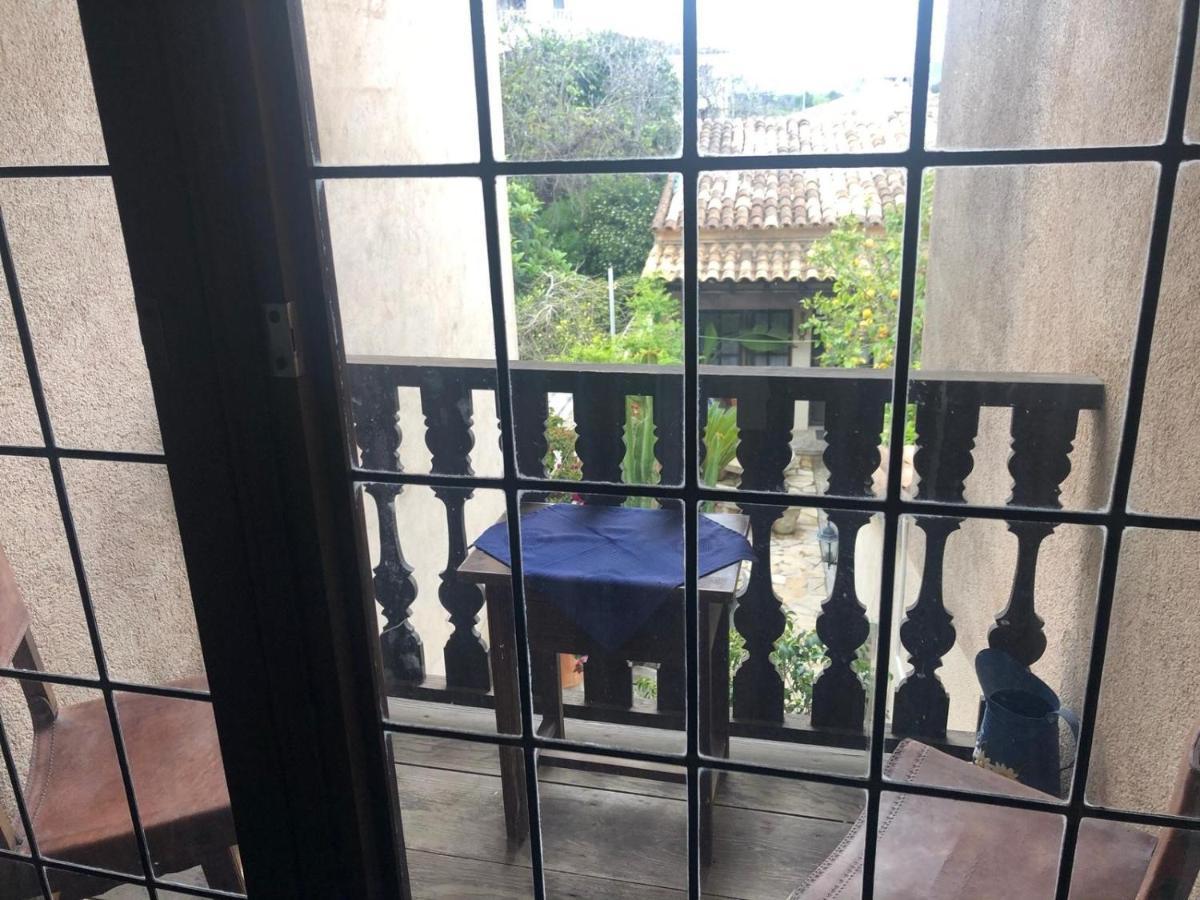 Stadthaus Mitten Im Kuenstlerviertel Von Arta Mit Zwei Wohnungen エクステリア 写真