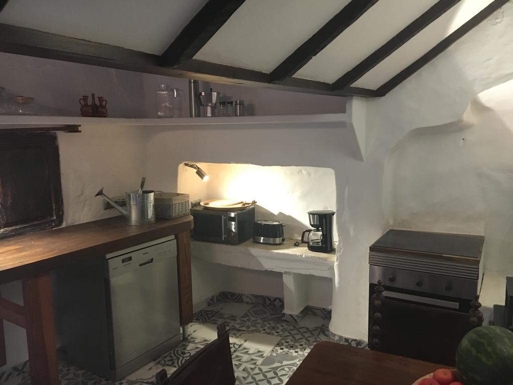 Stadthaus Mitten Im Kuenstlerviertel Von Arta Mit Zwei Wohnungen エクステリア 写真